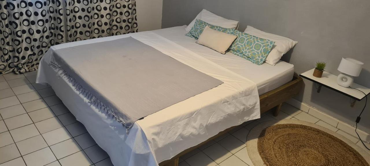 Paradies Caraibes I Les Abymes Esterno foto